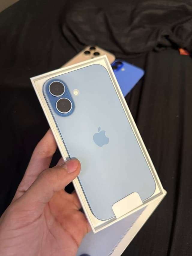 iPhone 17
