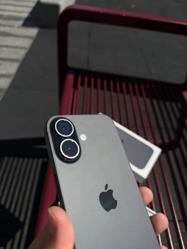 iPhone 17 توب نظافه